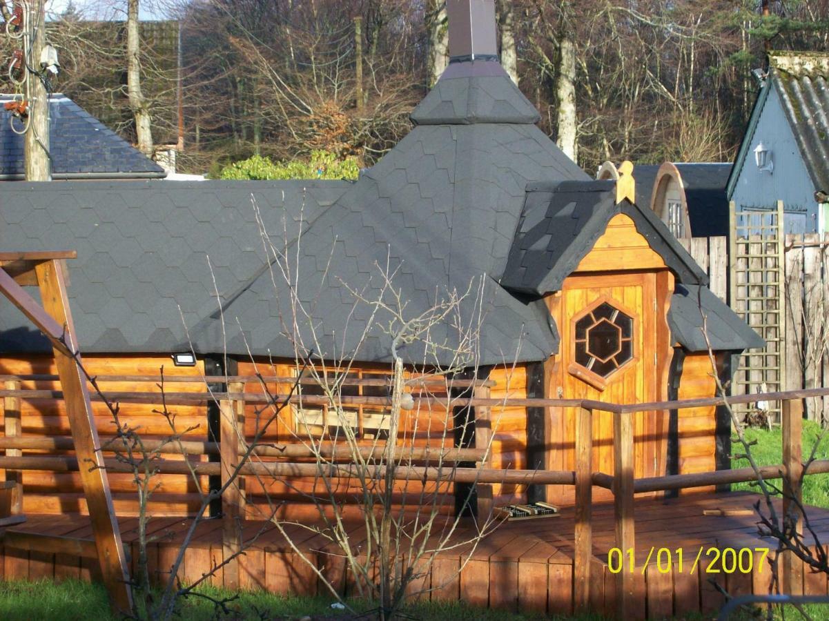 The Hobbit House Apartment Форт Уилям Екстериор снимка